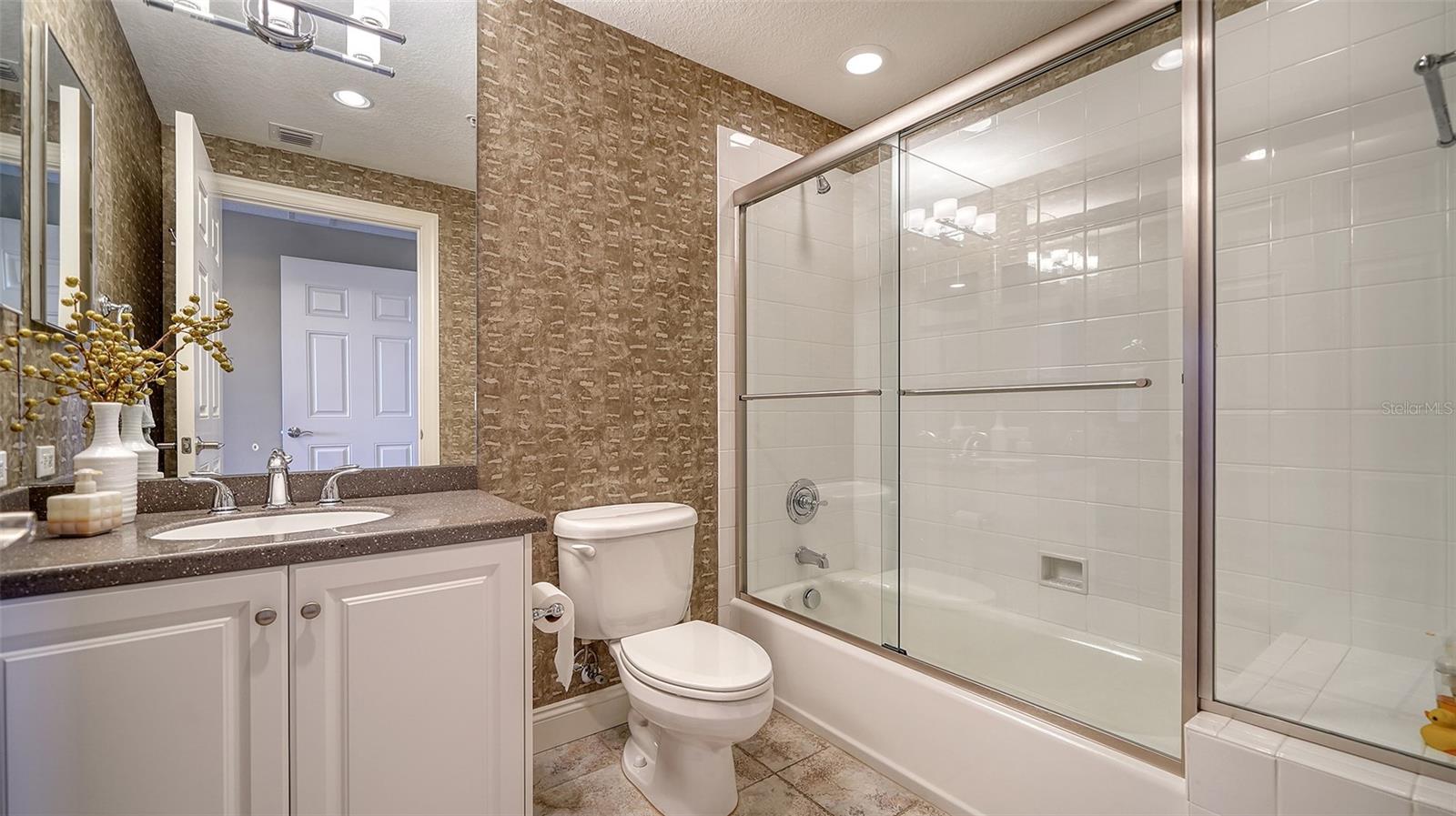 Image 15 of 45 For 505 Orange Avenue 501