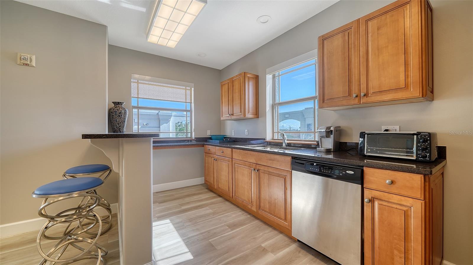 Image 33 of 45 For 505 Orange Avenue 501