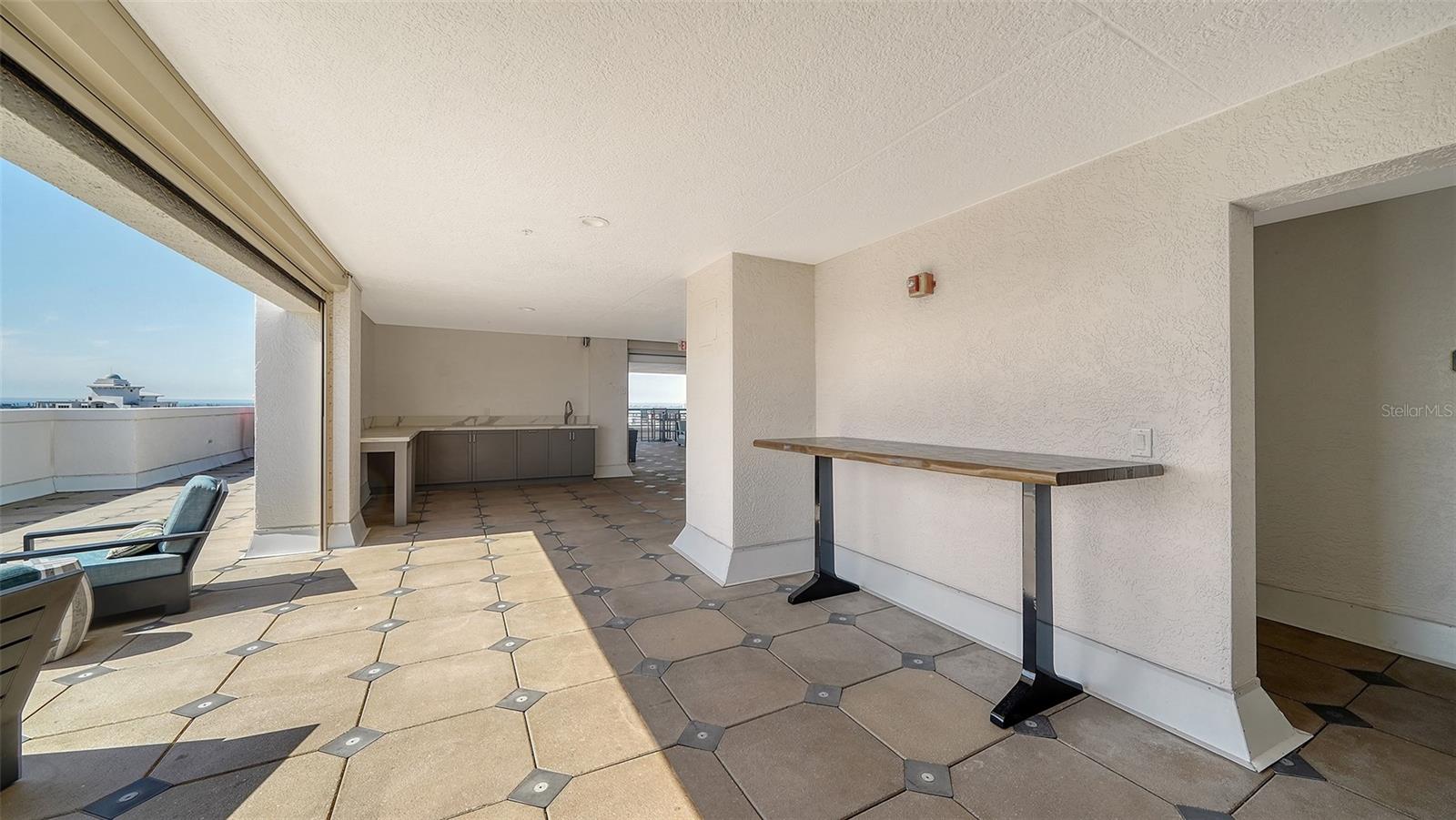 Image 43 of 45 For 505 Orange Avenue 501