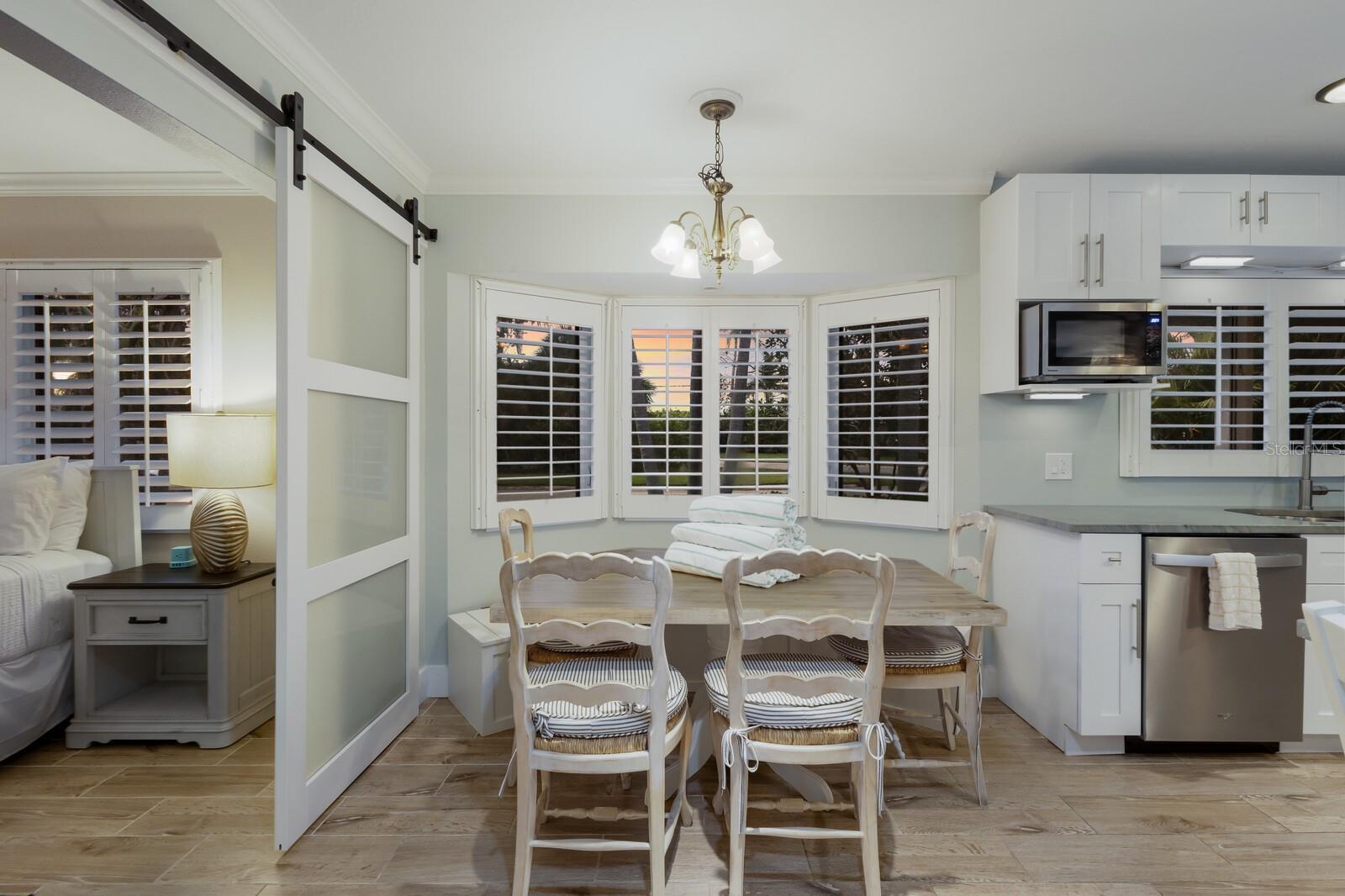 Image 13 of 43 For 417 Bay Palms Drive