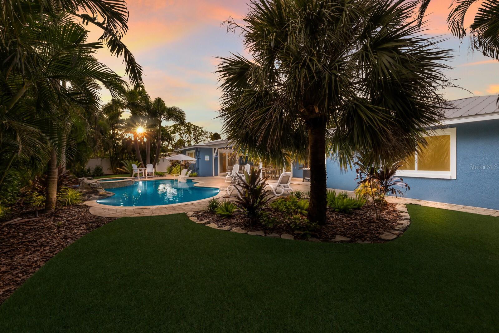 Image 29 of 43 For 417 Bay Palms Drive