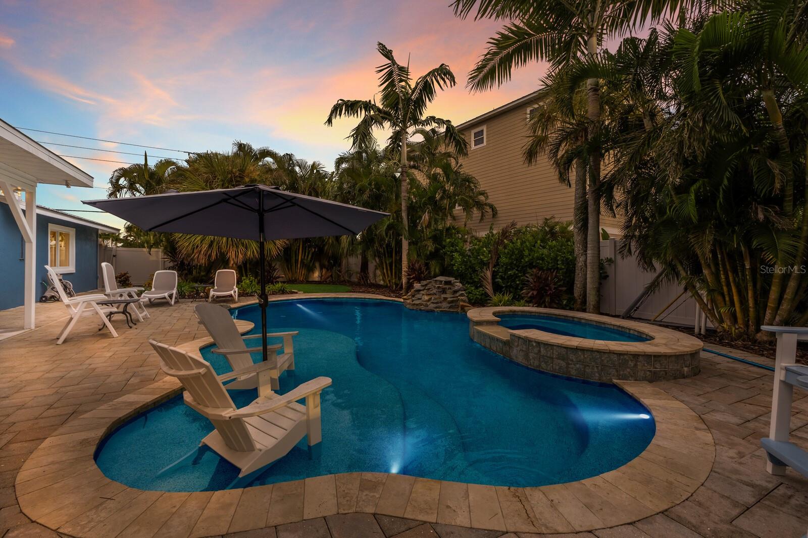 Image 33 of 43 For 417 Bay Palms Drive