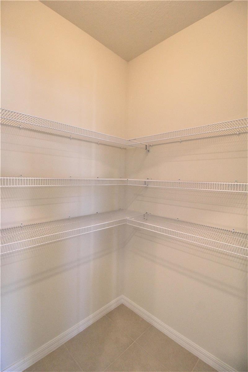 Image 5 of 18 For 3925 Park Willow Avenue