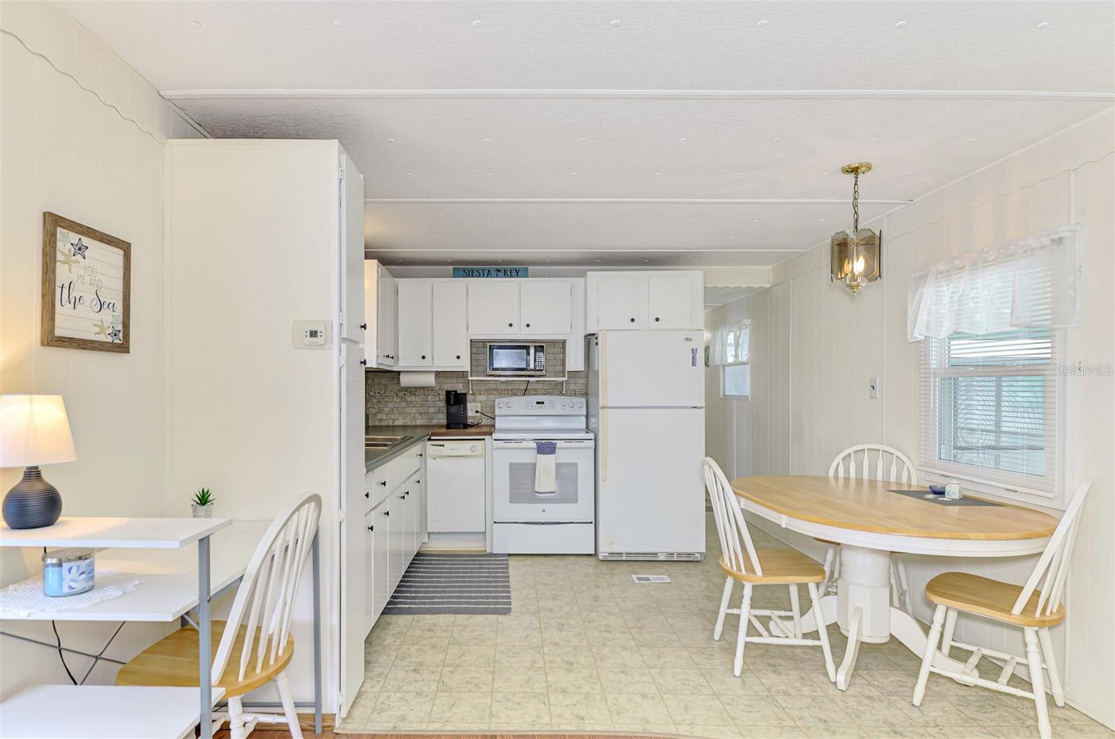 Image 12 of 26 For 259 Inner Drive E