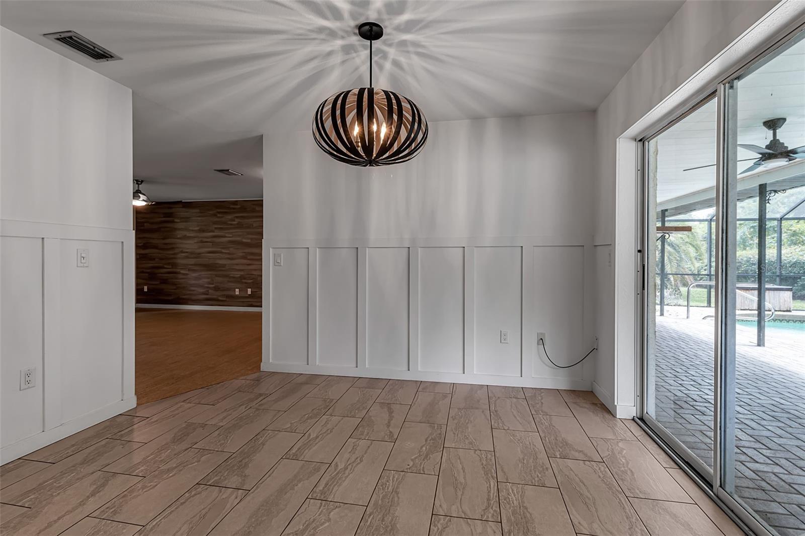 Image 13 of 53 For 155 Mimosa Circle