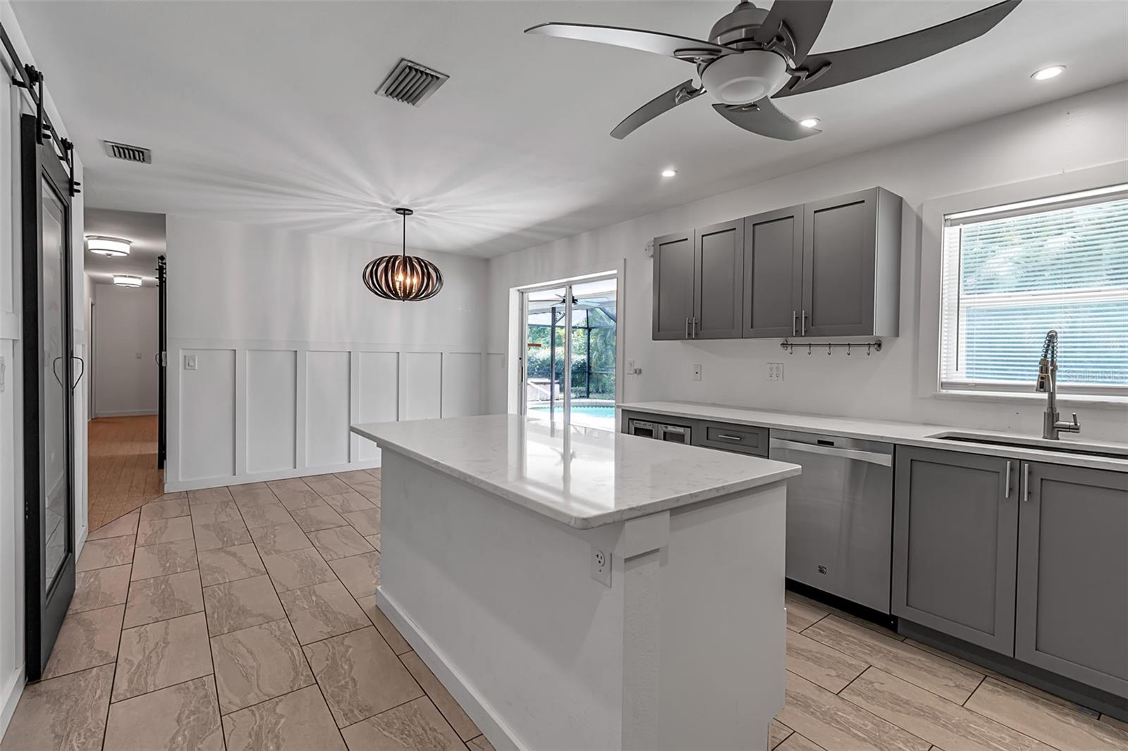 Image 21 of 53 For 155 Mimosa Circle