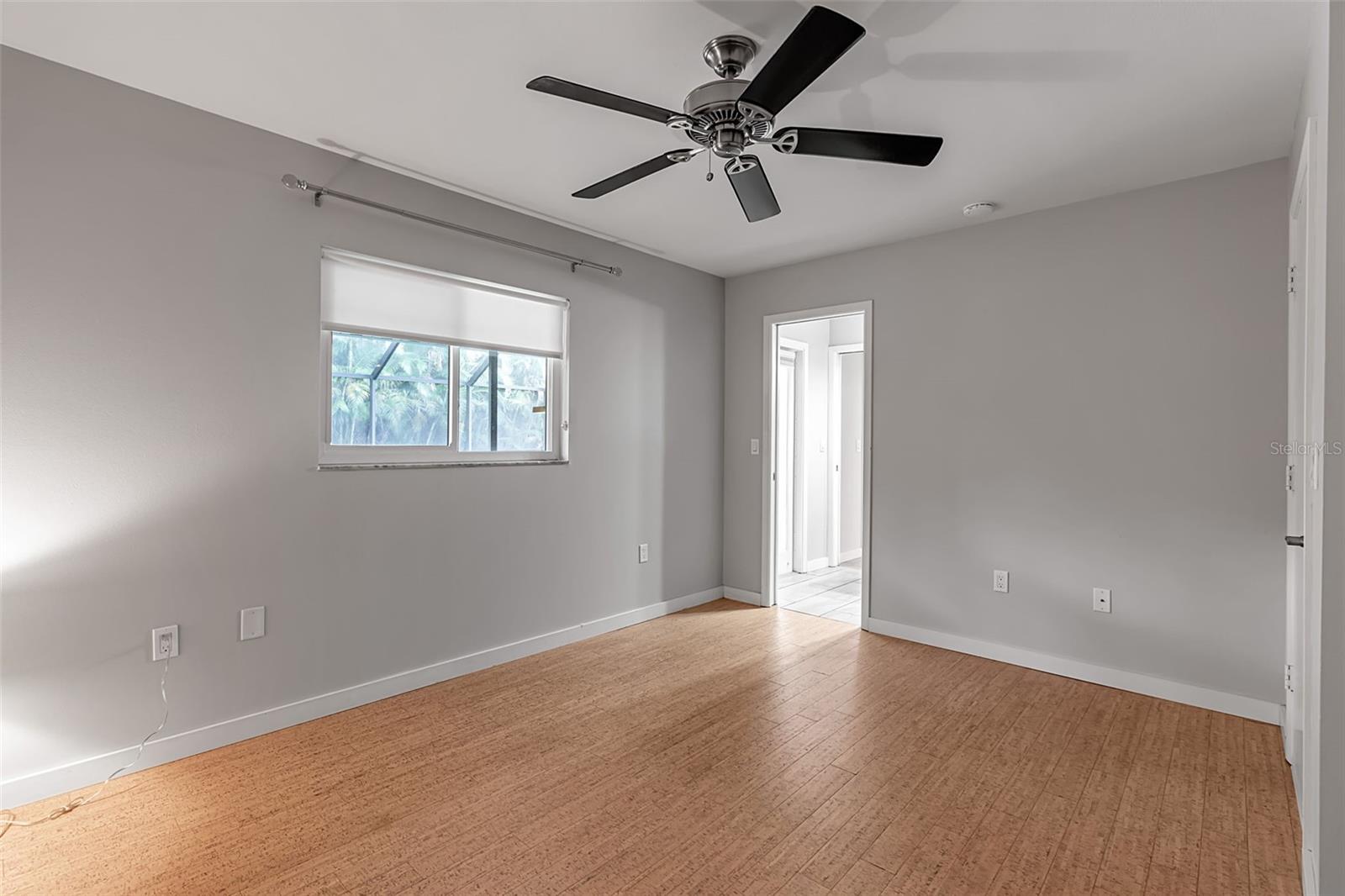 Image 33 of 53 For 155 Mimosa Circle