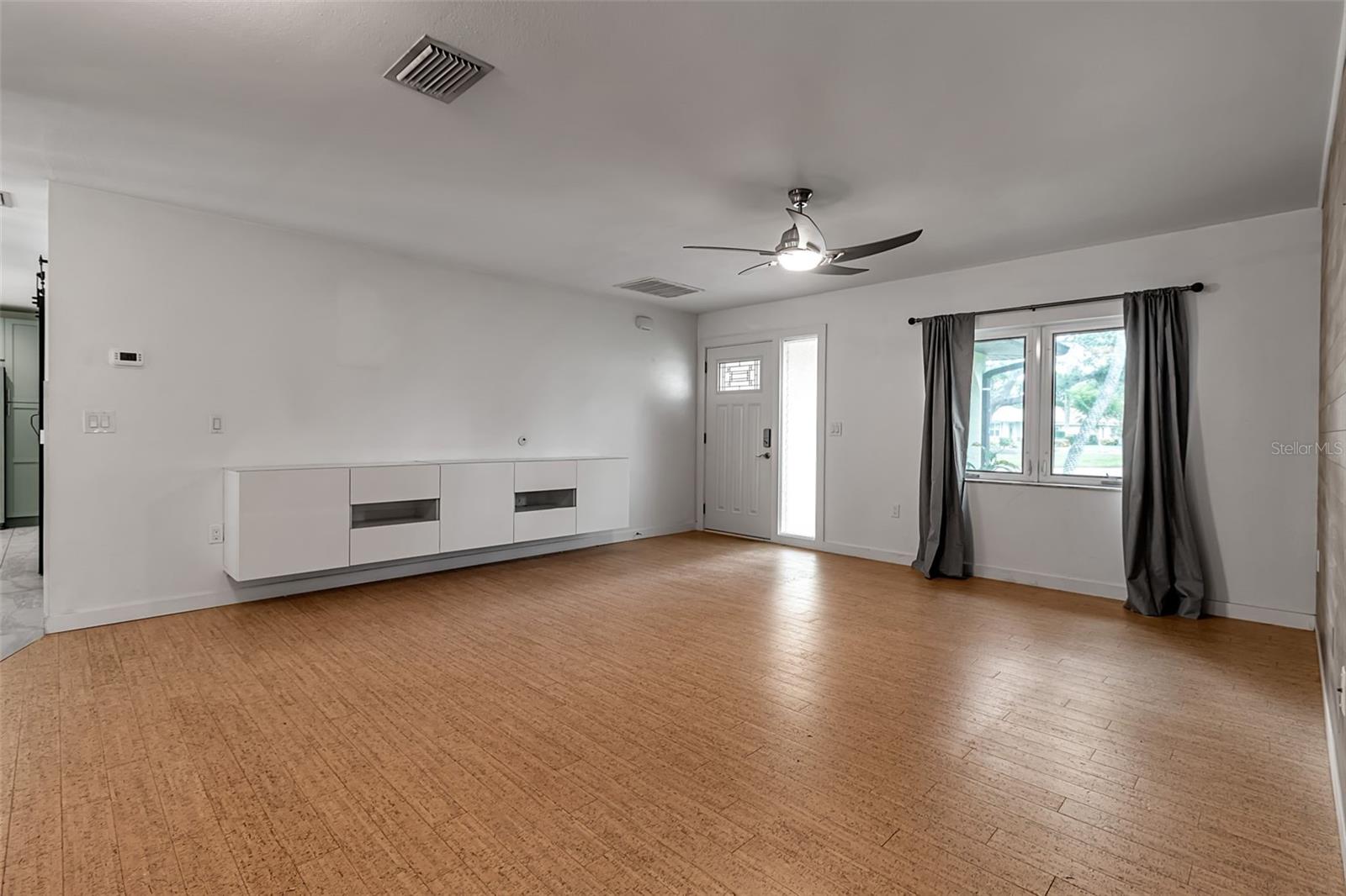 Image 8 of 53 For 155 Mimosa Circle