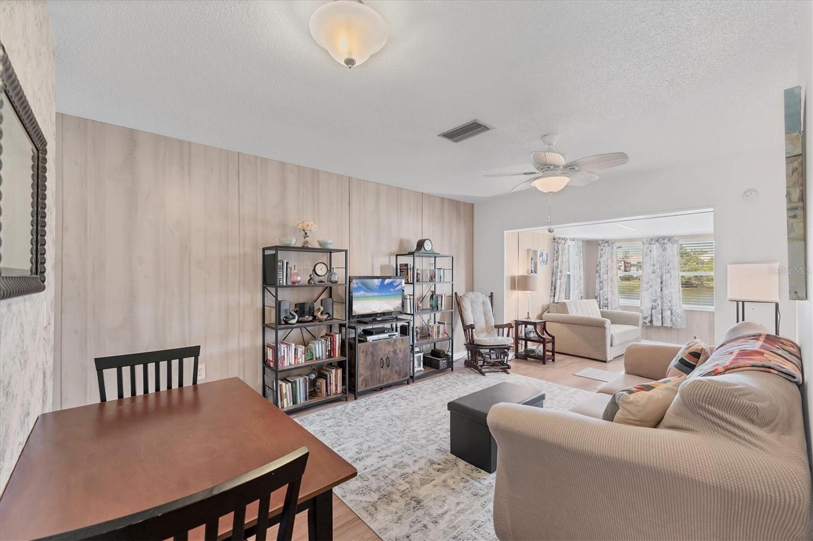 Image 11 of 30 For 2905 51st Avenue W