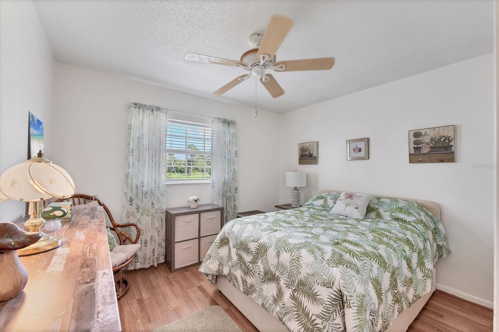 Image 12 of 30 For 2905 51st Avenue W