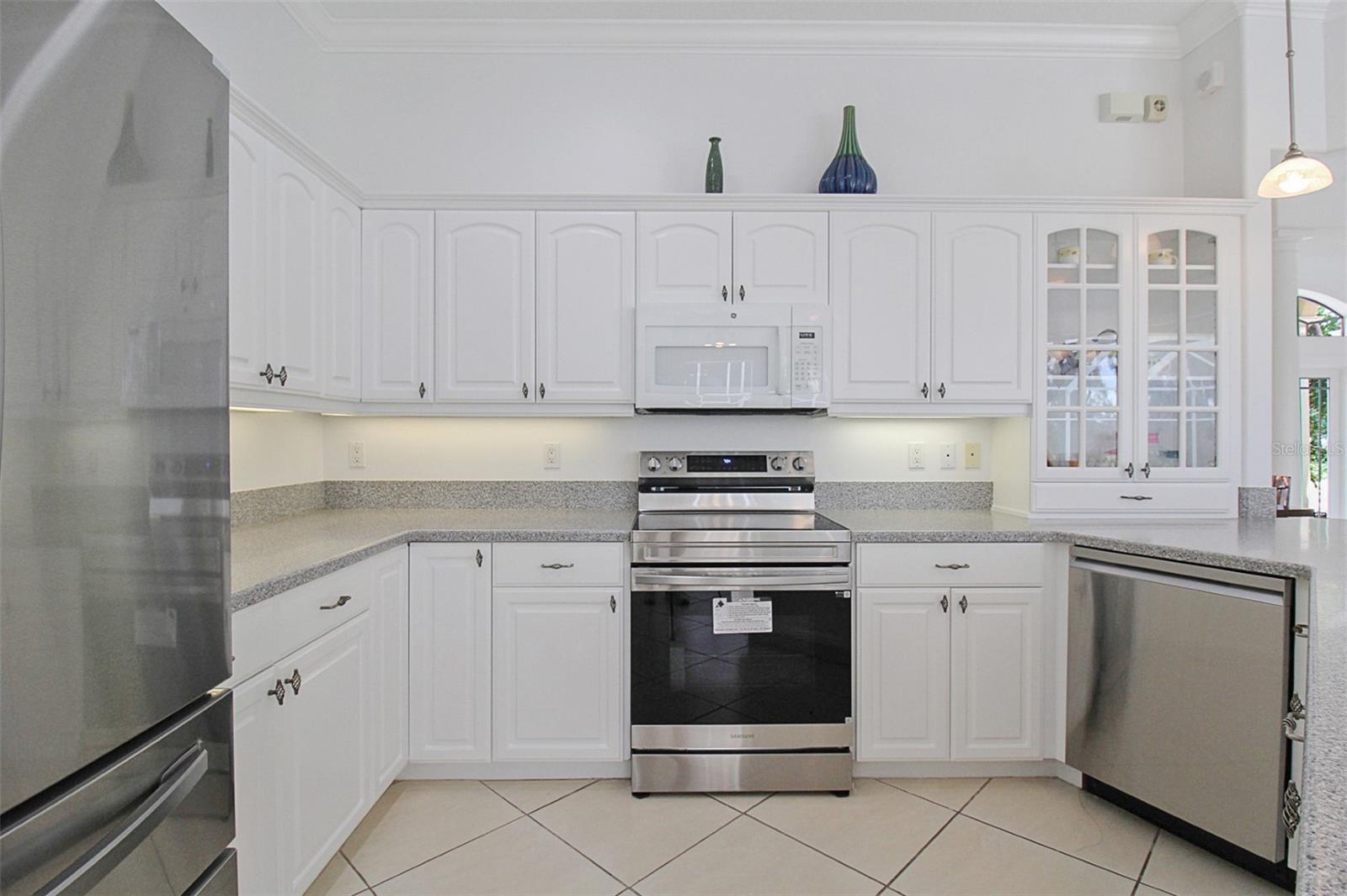 Image 15 of 46 For 12317 Baypointe Terrace