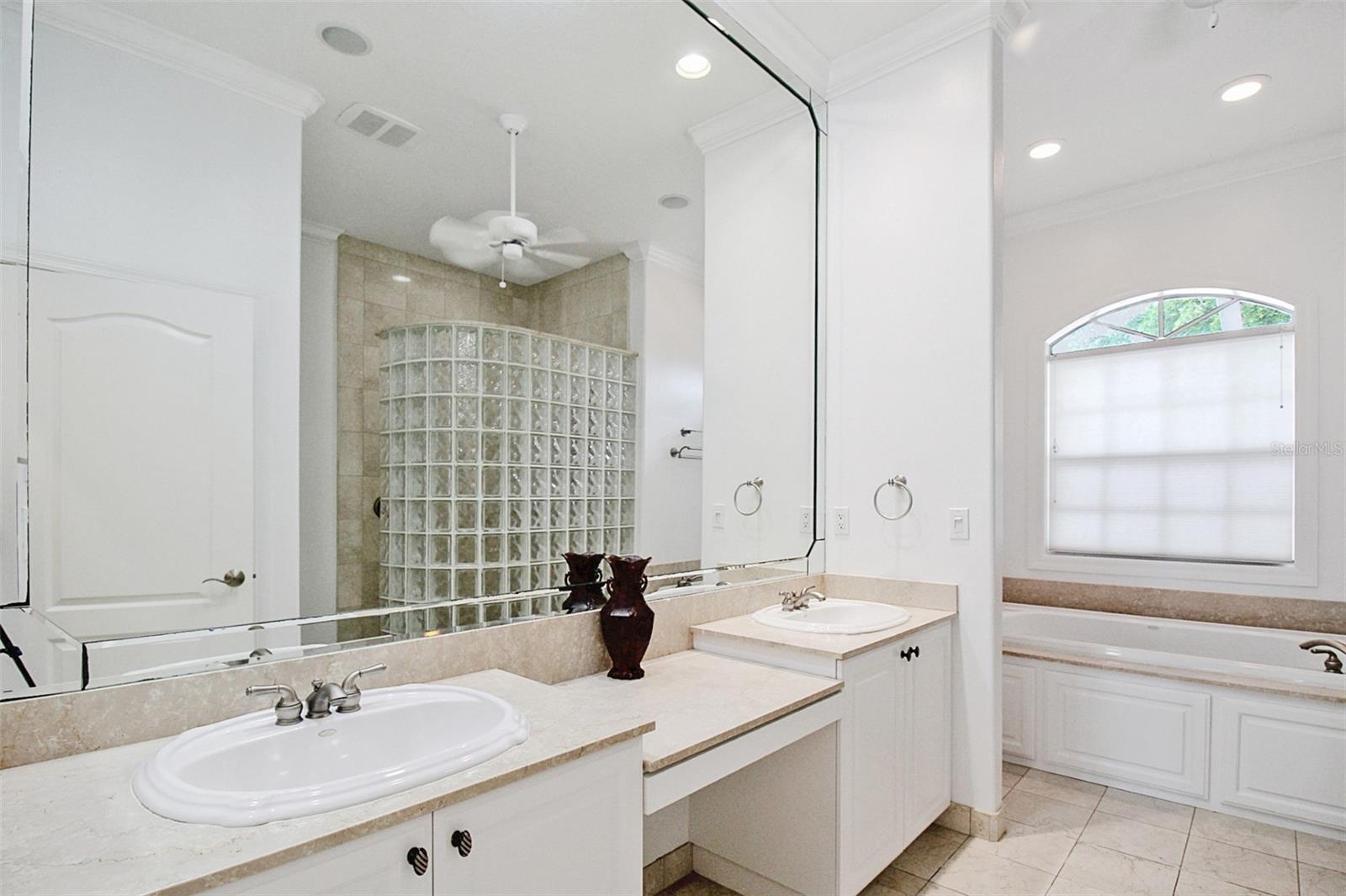 Image 28 of 46 For 12317 Baypointe Terrace