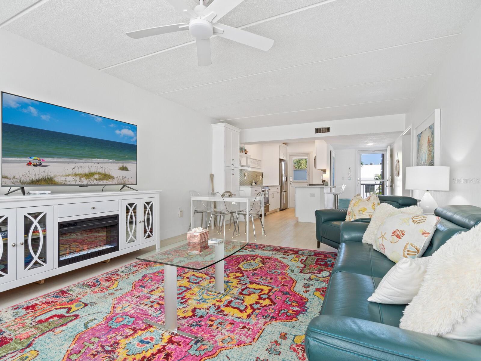 Image 14 of 77 For 3802 Gulf Of Mexico Drive A203