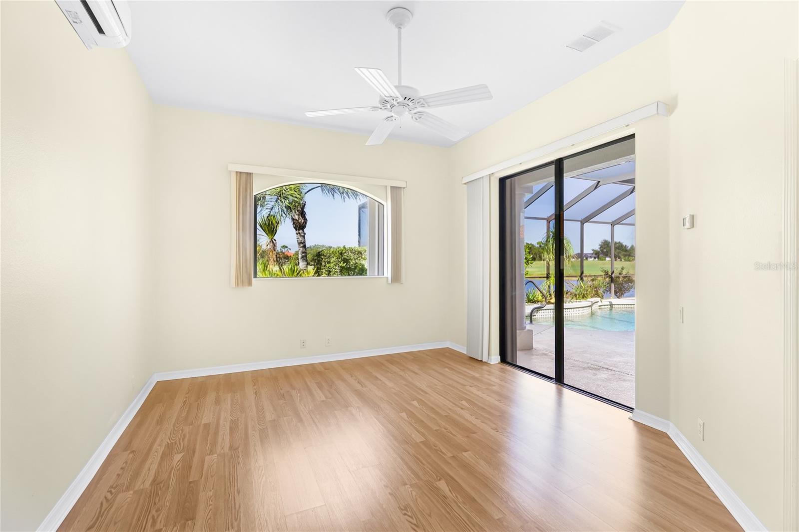 Listing photo id 25 for 1162 Tuscany Boulevard