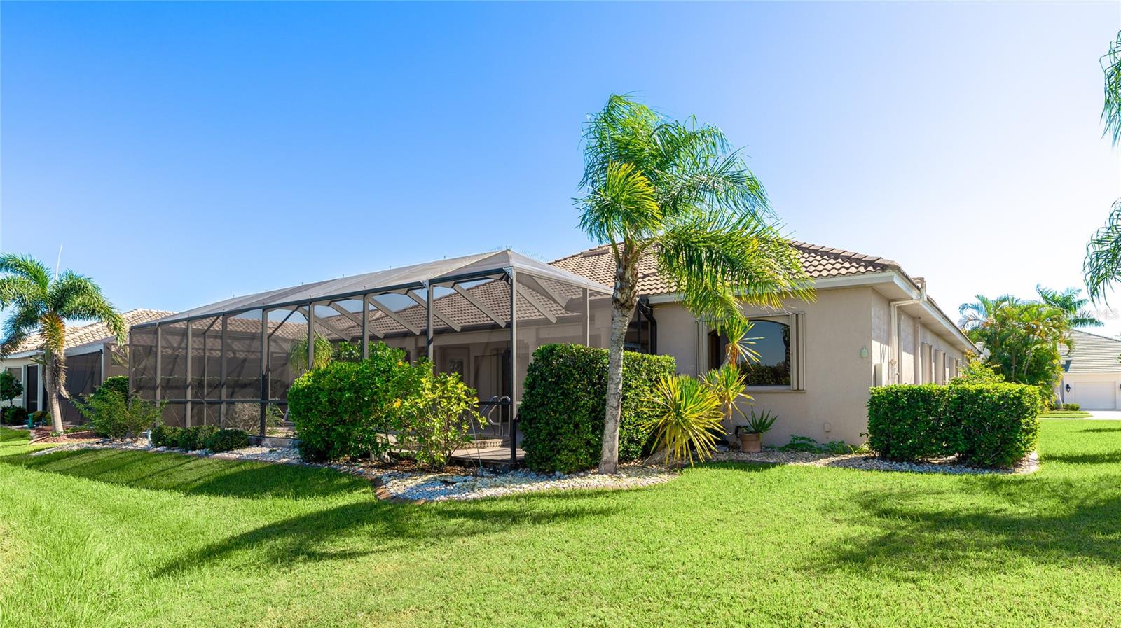 Listing photo id 36 for 1162 Tuscany Boulevard