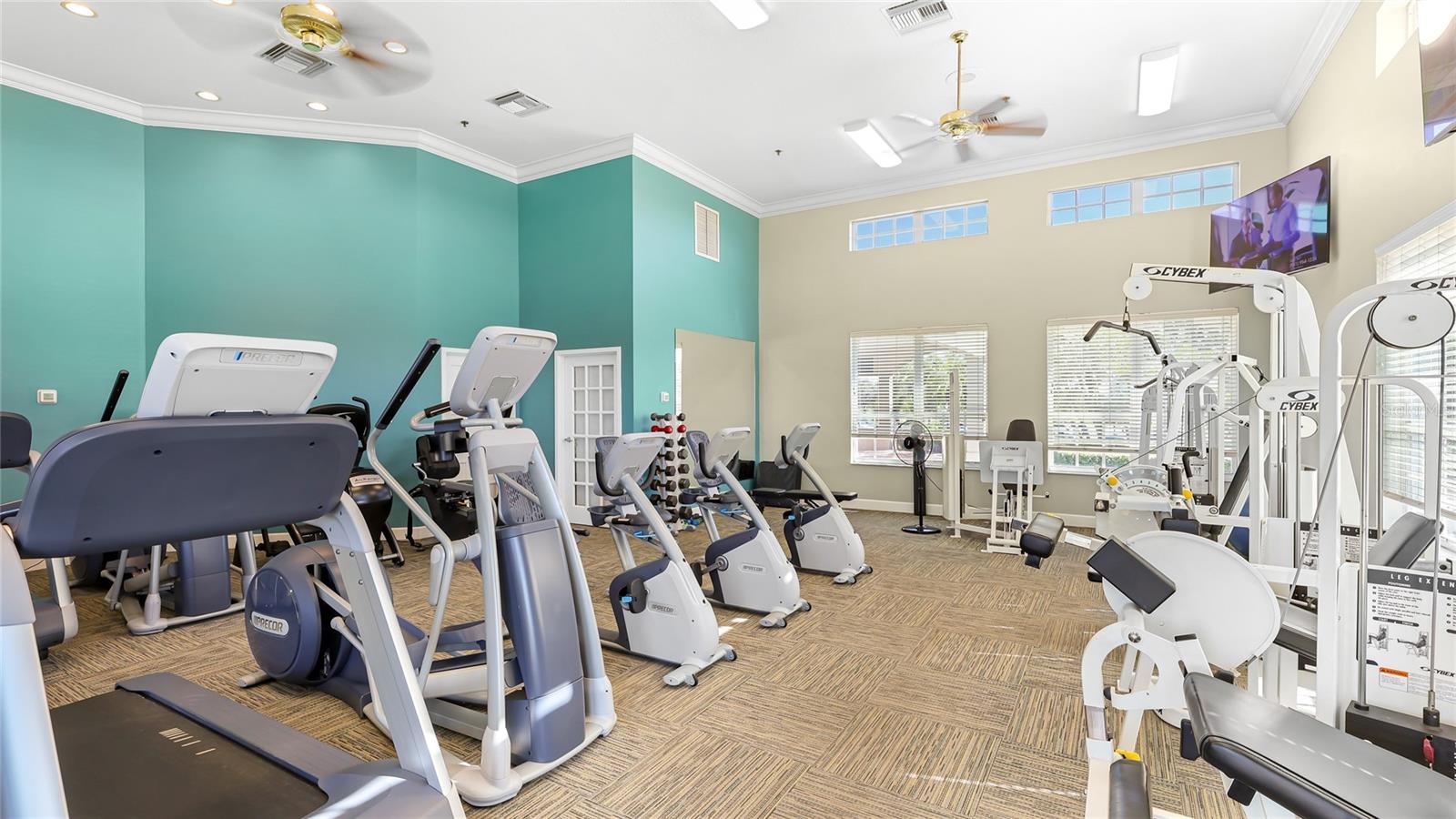 Listing photo id 61 for 1162 Tuscany Boulevard