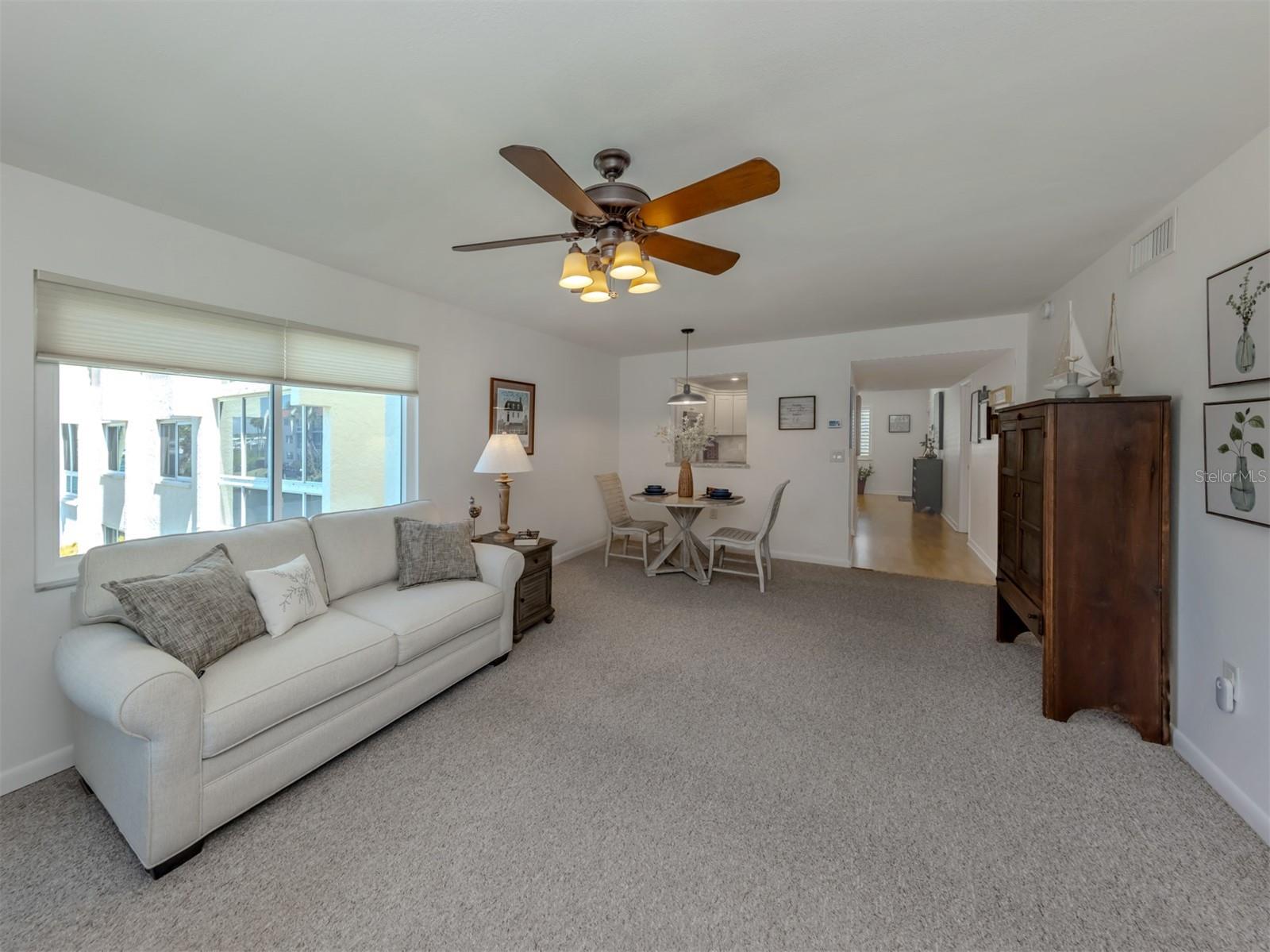 Image 12 of 27 For 220 Santa Maria Street 243