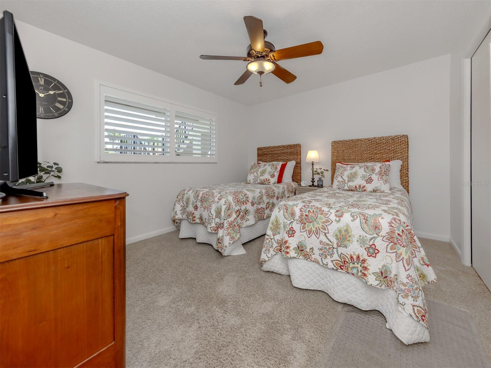 Image 6 of 27 For 220 Santa Maria Street 243