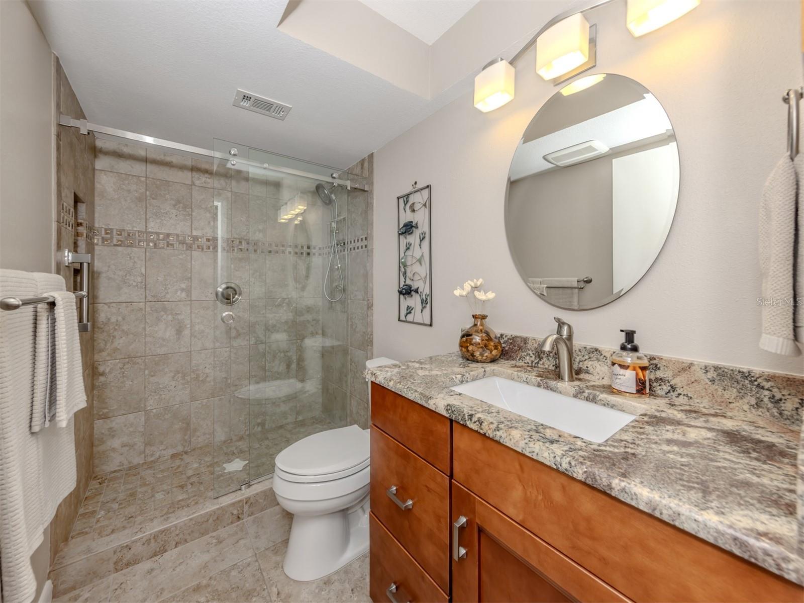 Image 7 of 27 For 220 Santa Maria Street 243