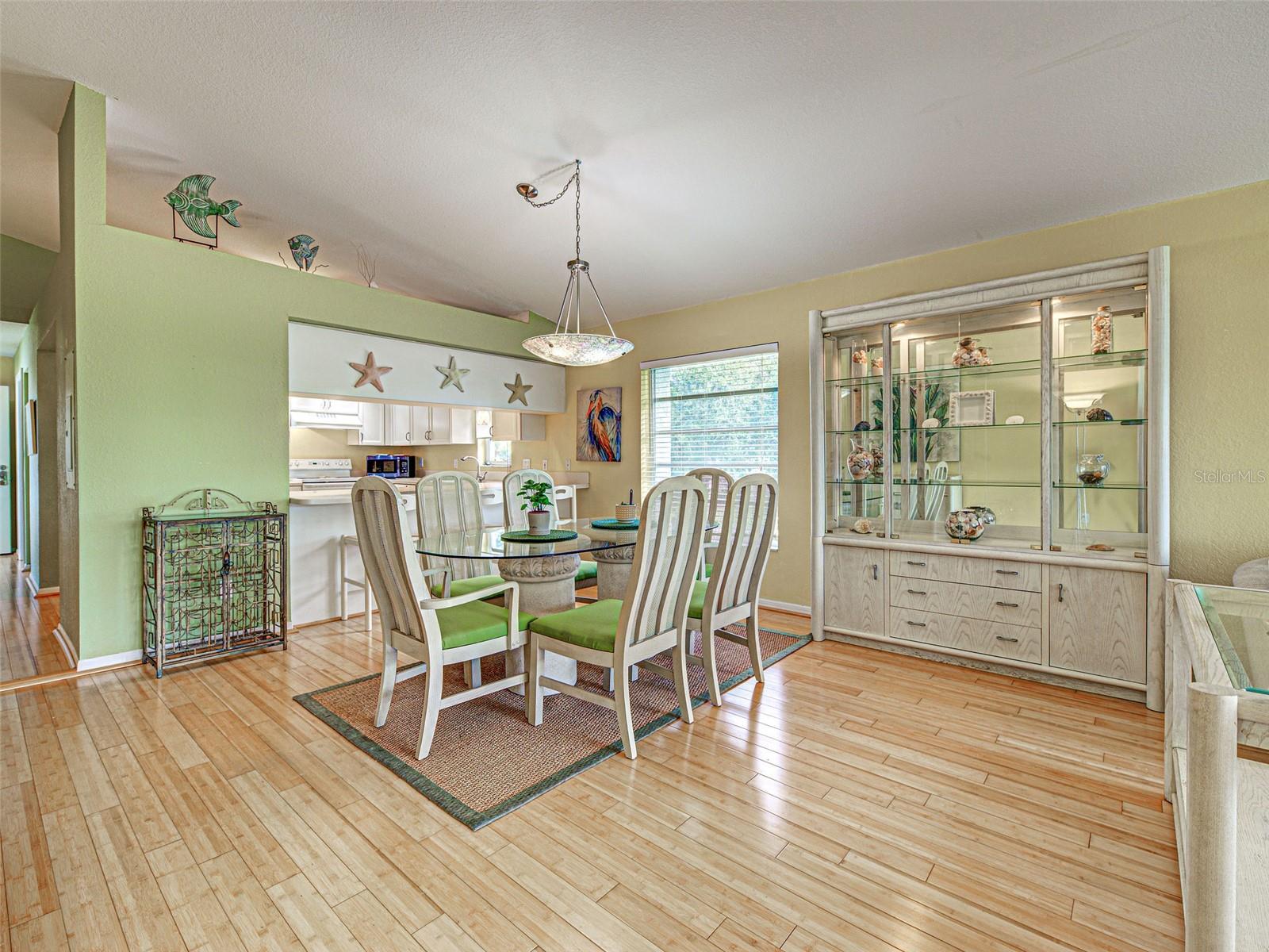 Image 10 of 34 For 1041 Capri Isles Boulevard 232