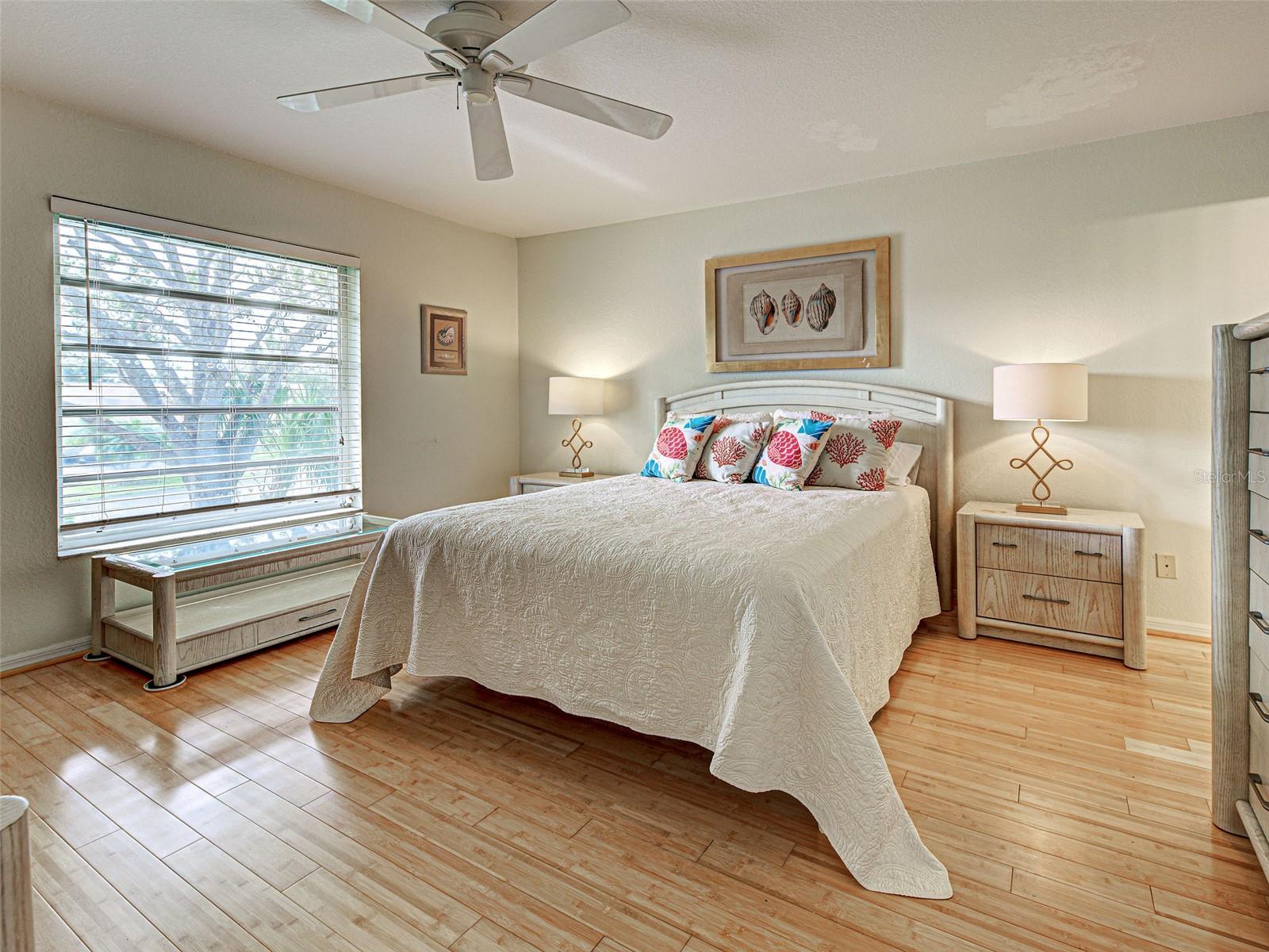 Image 14 of 34 For 1041 Capri Isles Boulevard 232