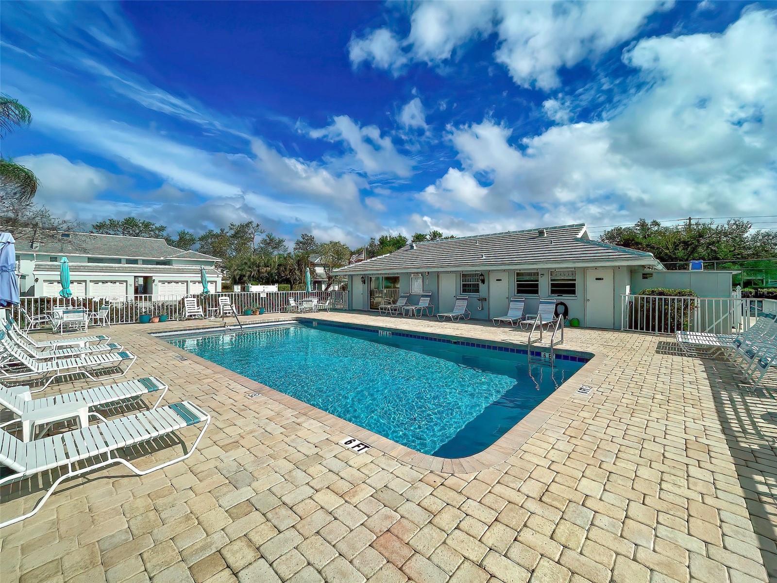 Image 25 of 34 For 1041 Capri Isles Boulevard 232