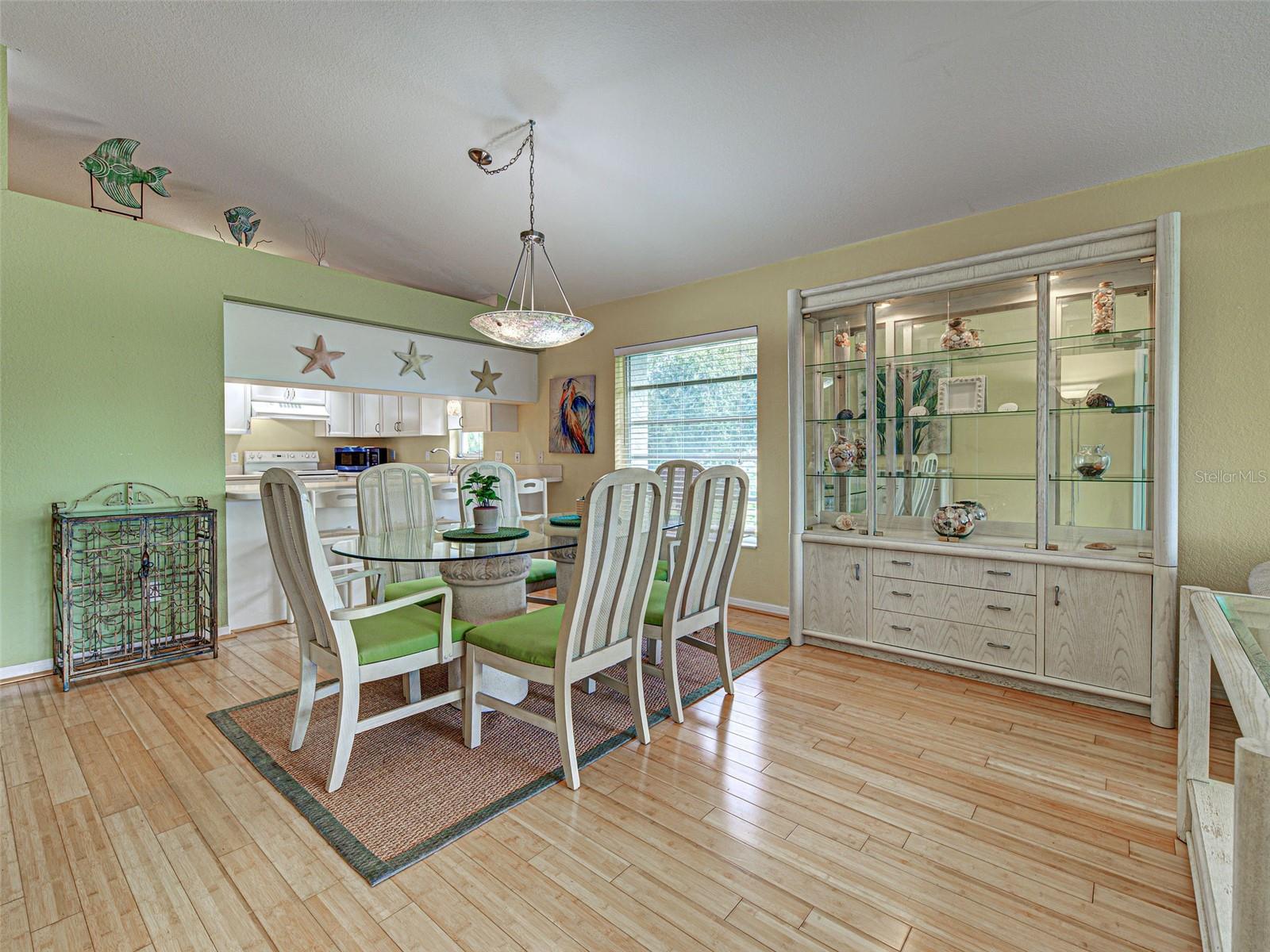 Image 8 of 34 For 1041 Capri Isles Boulevard 232