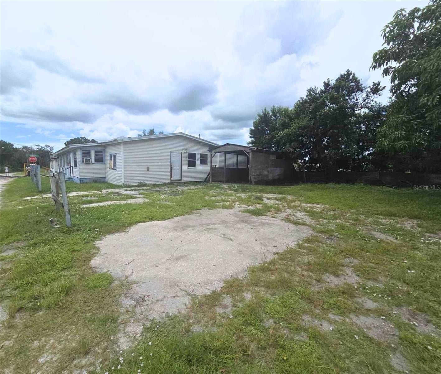 Image 6 of 14 For 223 Alabama Avenue