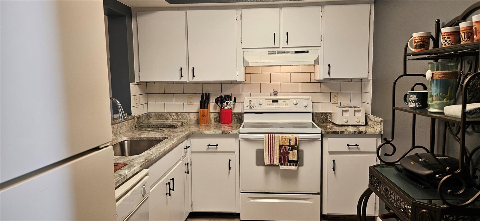 Image 8 of 15 For 6326 7th Avenue W 6326