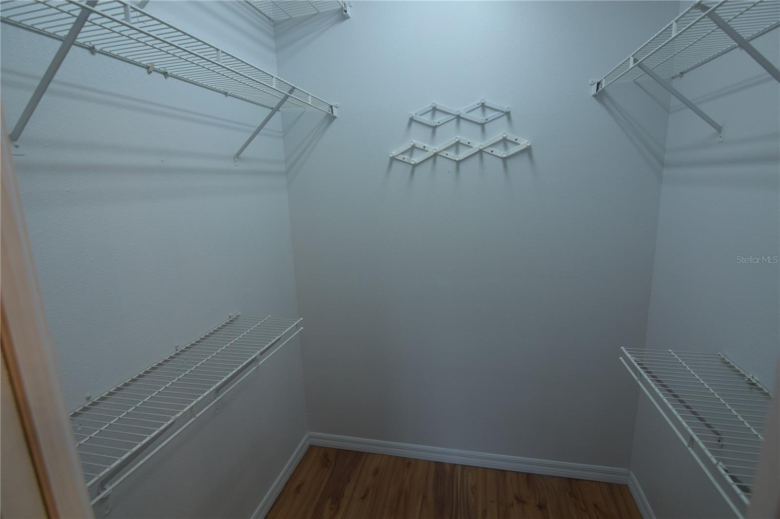 Image 20 of 37 For 8355 Glenrose Way 120