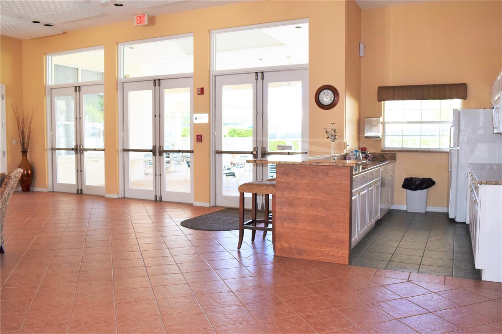 Image 34 of 37 For 8355 Glenrose Way 120