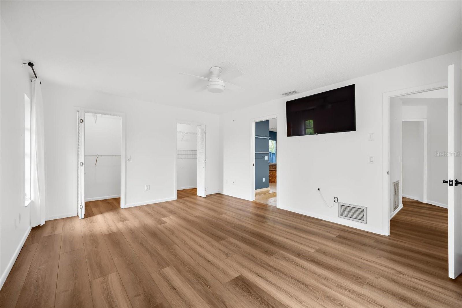 Image 27 of 92 For 218 Brandywine Circle