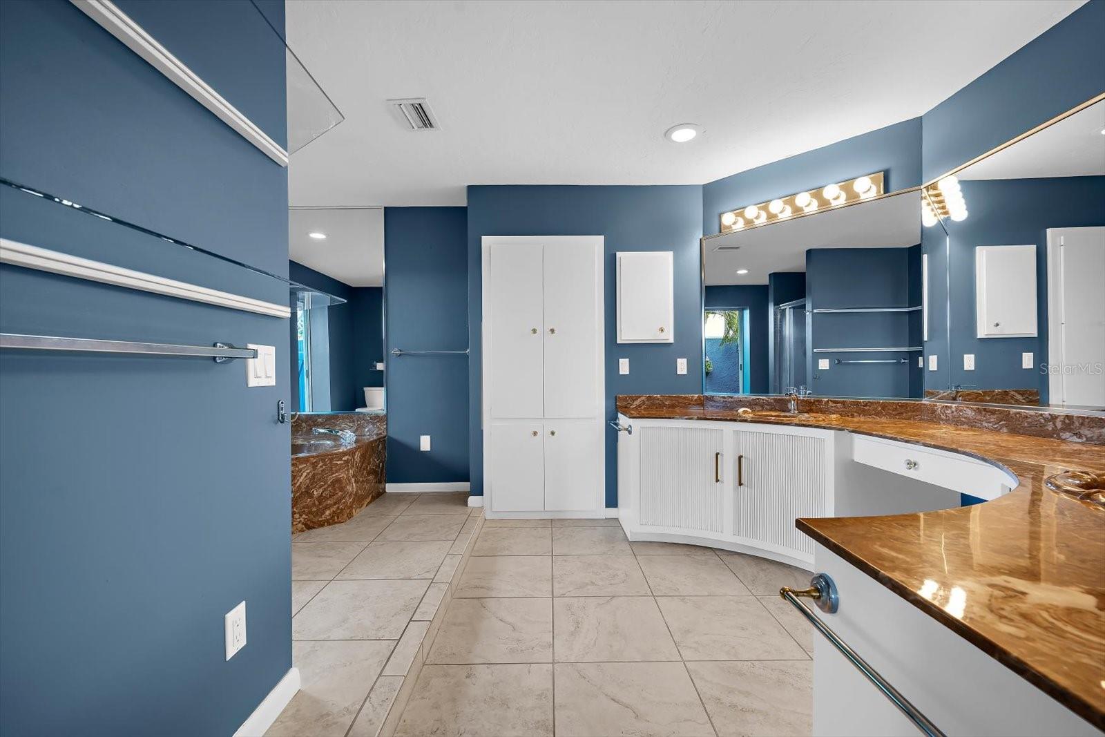 Image 36 of 92 For 218 Brandywine Circle