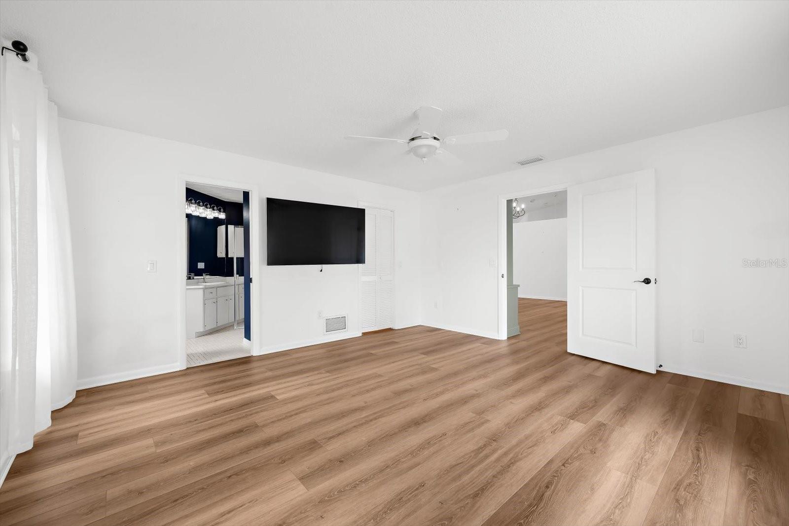 Image 40 of 92 For 218 Brandywine Circle