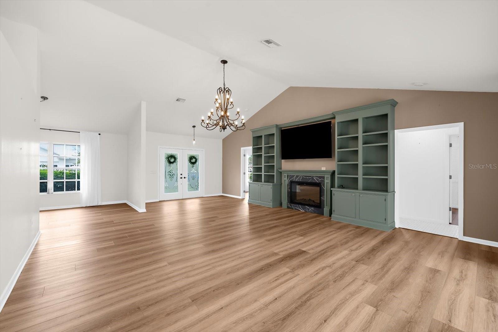 Image 44 of 92 For 218 Brandywine Circle