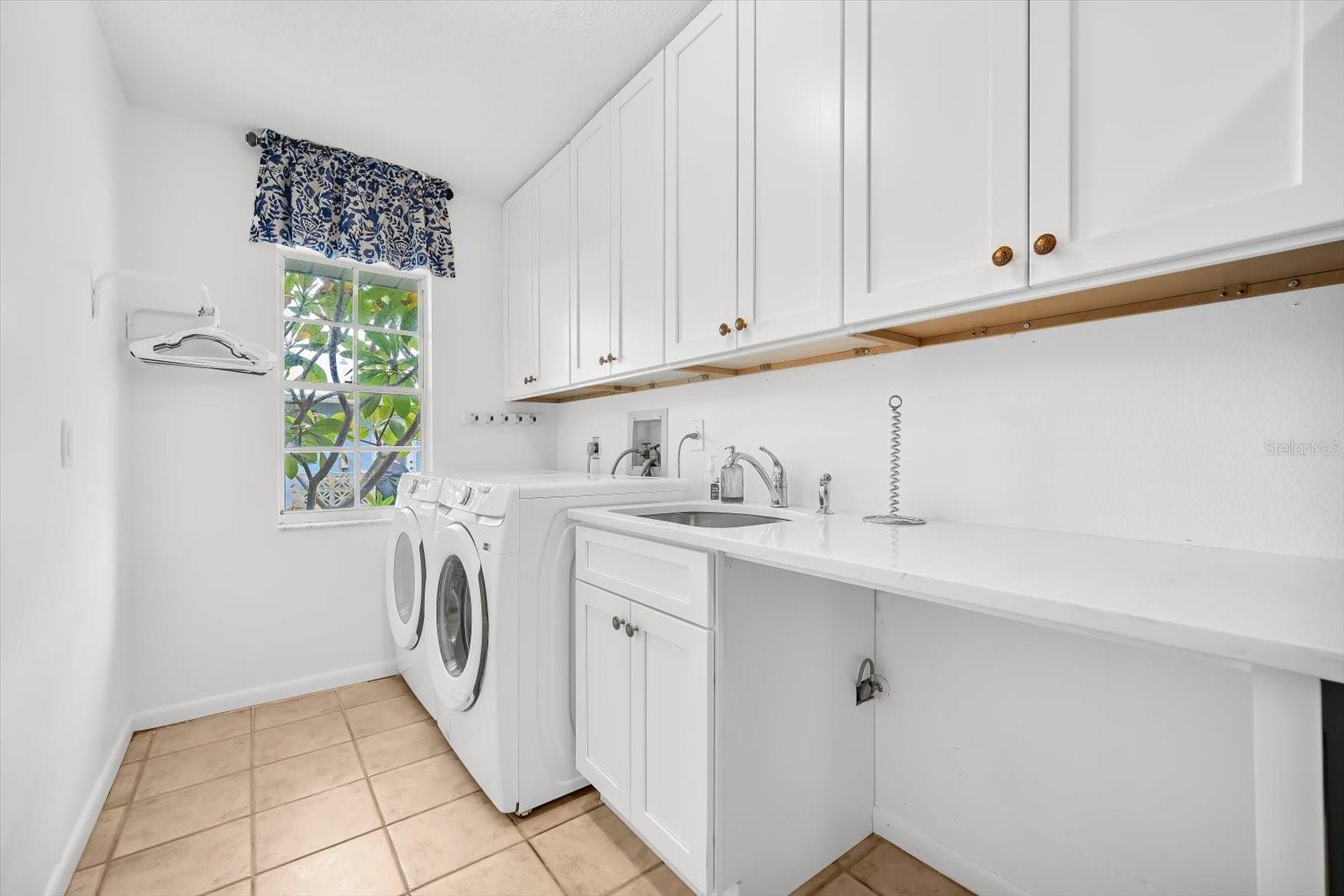 Image 49 of 92 For 218 Brandywine Circle