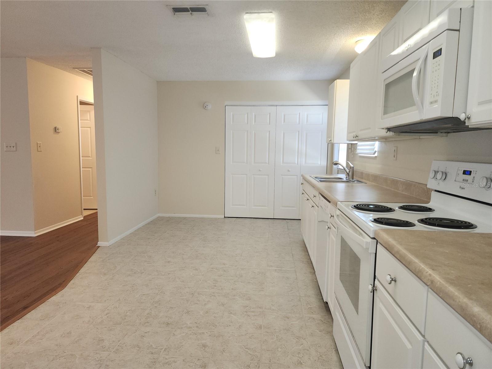 Image 10 of 33 For 5212 1st Avenue W