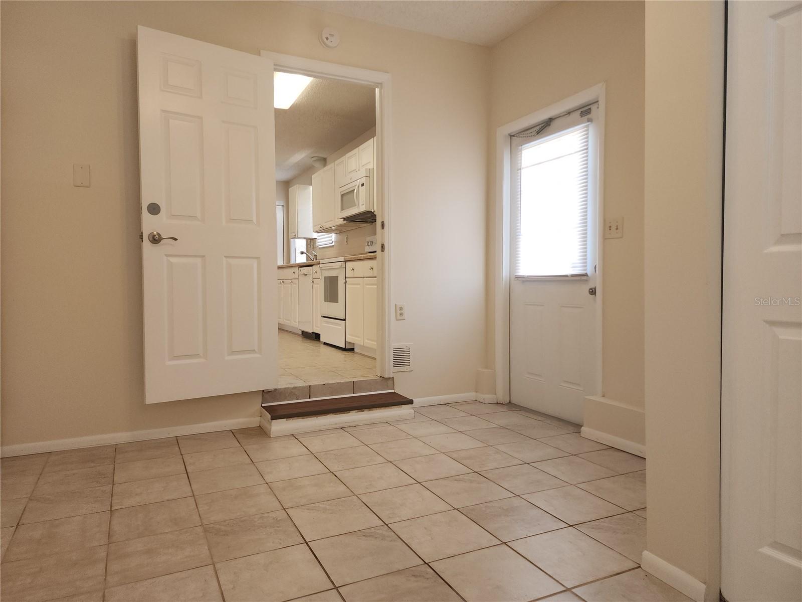 Image 20 of 33 For 5212 1st Avenue W