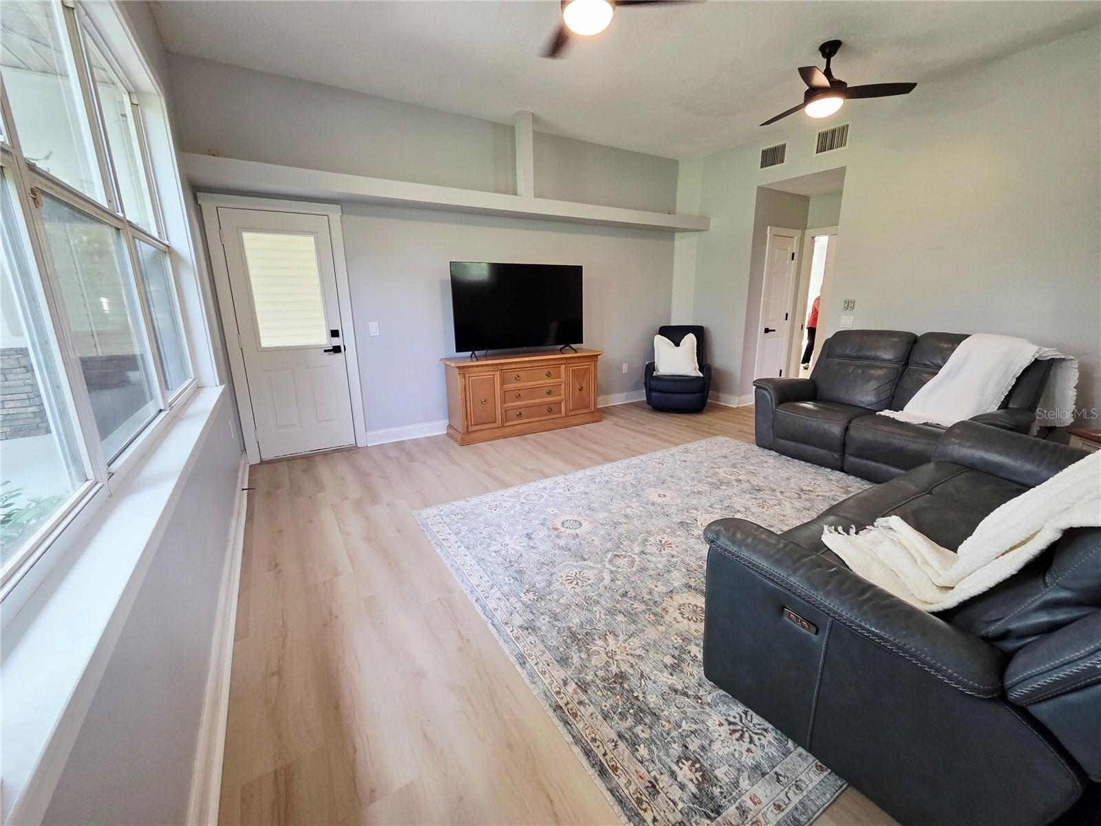 Image 29 of 87 For 22906 73rd Avenue E