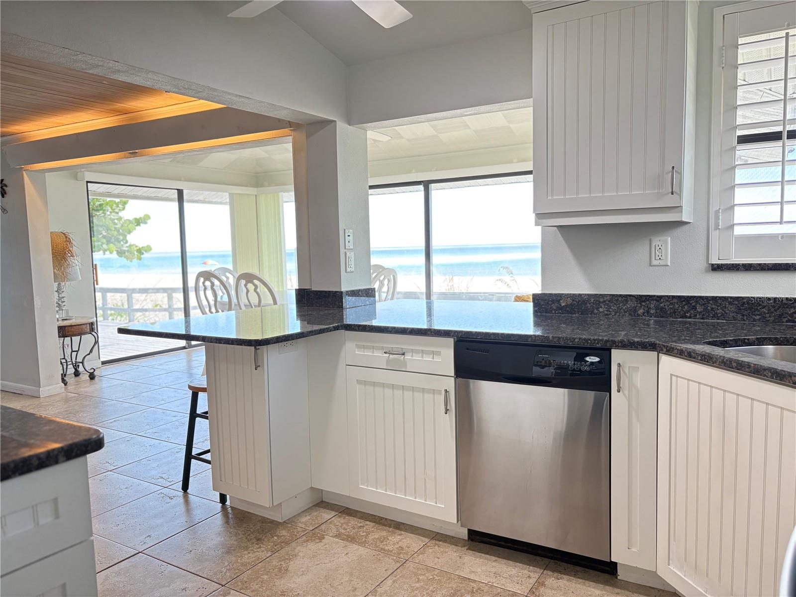 Image 17 of 42 For 2823 Gulf Of Mexico Drive