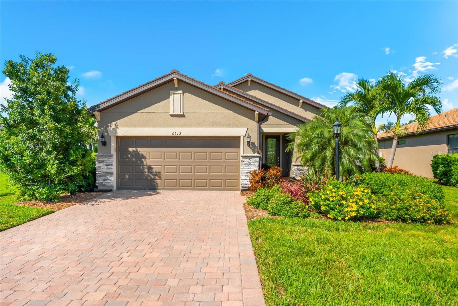 Details for 6912 Gosport Cove, BRADENTON, FL 34202