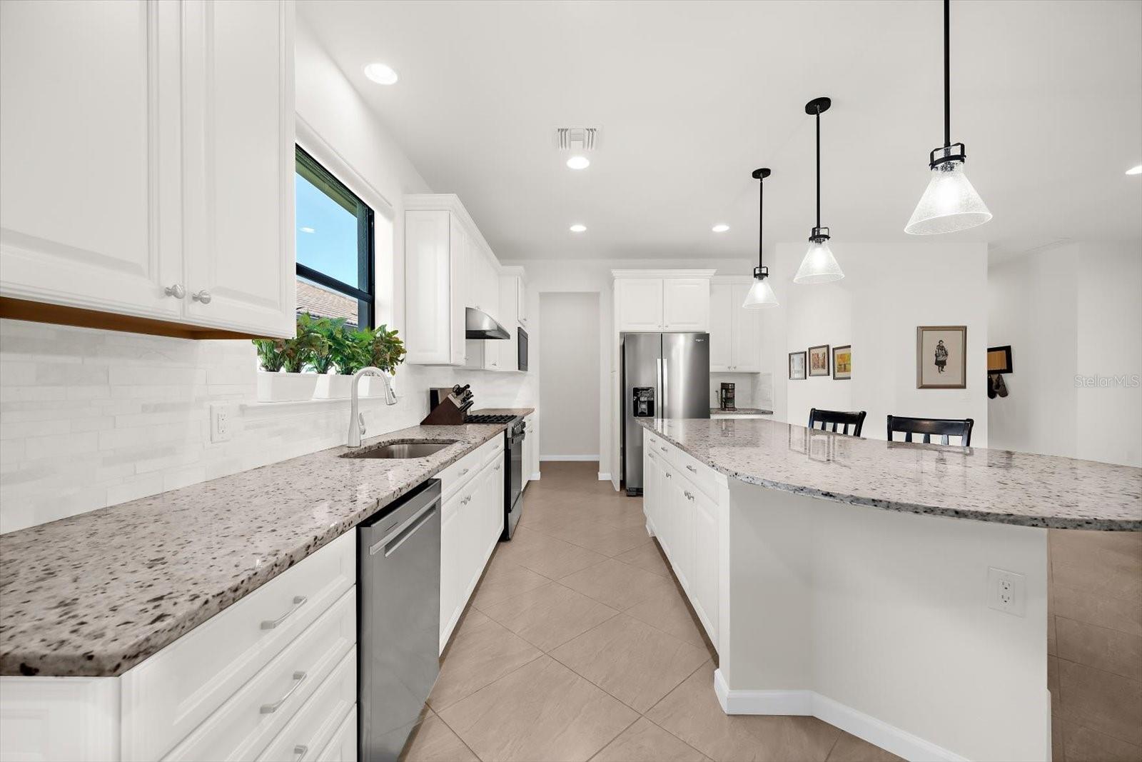 Image 14 of 94 For 6912 Gosport Cove