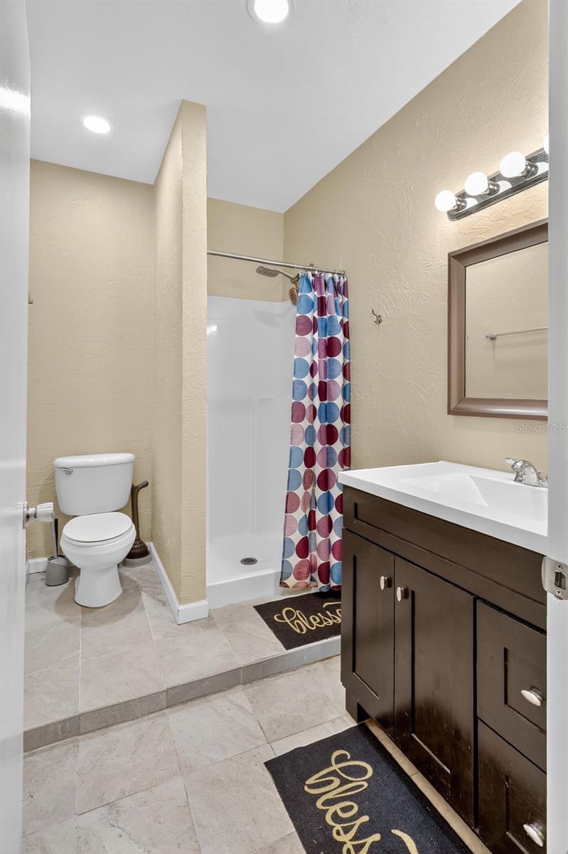 Image 22 of 84 For 1884 Southpointe Drive
