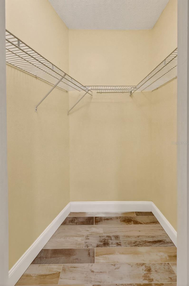 Image 34 of 84 For 1884 Southpointe Drive