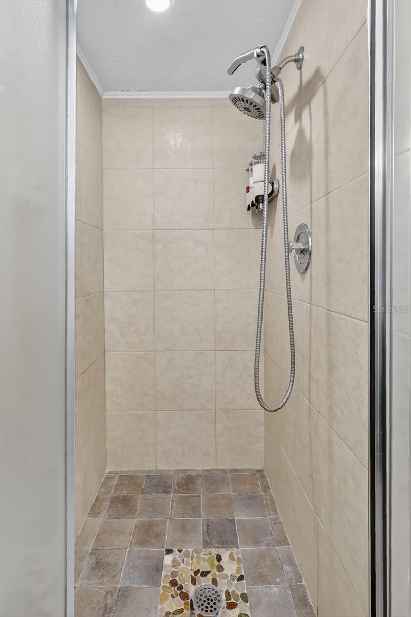 Image 60 of 84 For 1884 Southpointe Drive