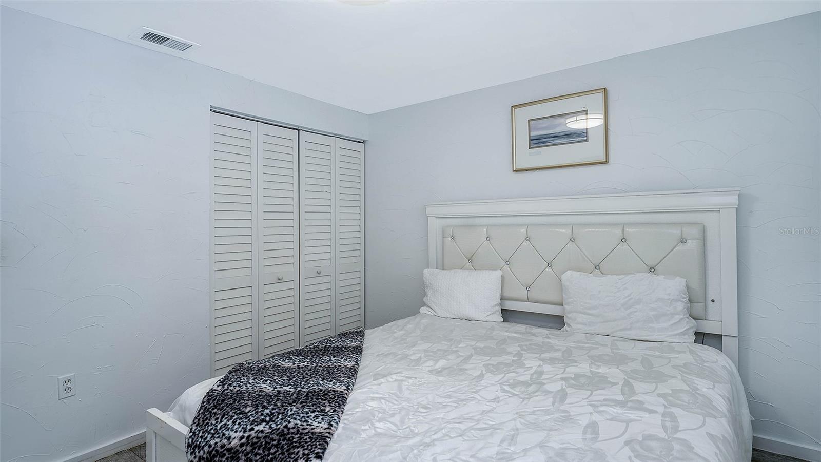 Image 30 of 82 For 5911 39th Avenue W
