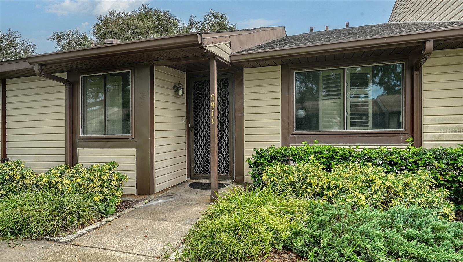 Image 6 of 82 For 5911 39th Avenue W
