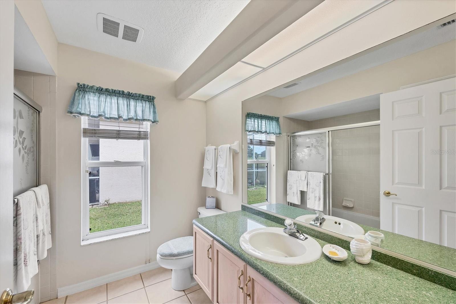 Image 13 of 27 For 10404 Palmbrooke Terrace