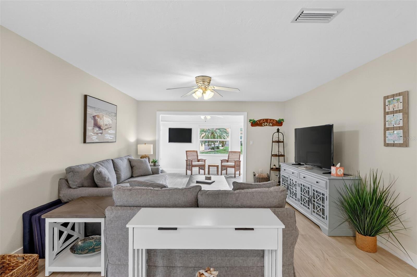 Image 12 of 39 For 161 Vista Hermosa Circle 26-a