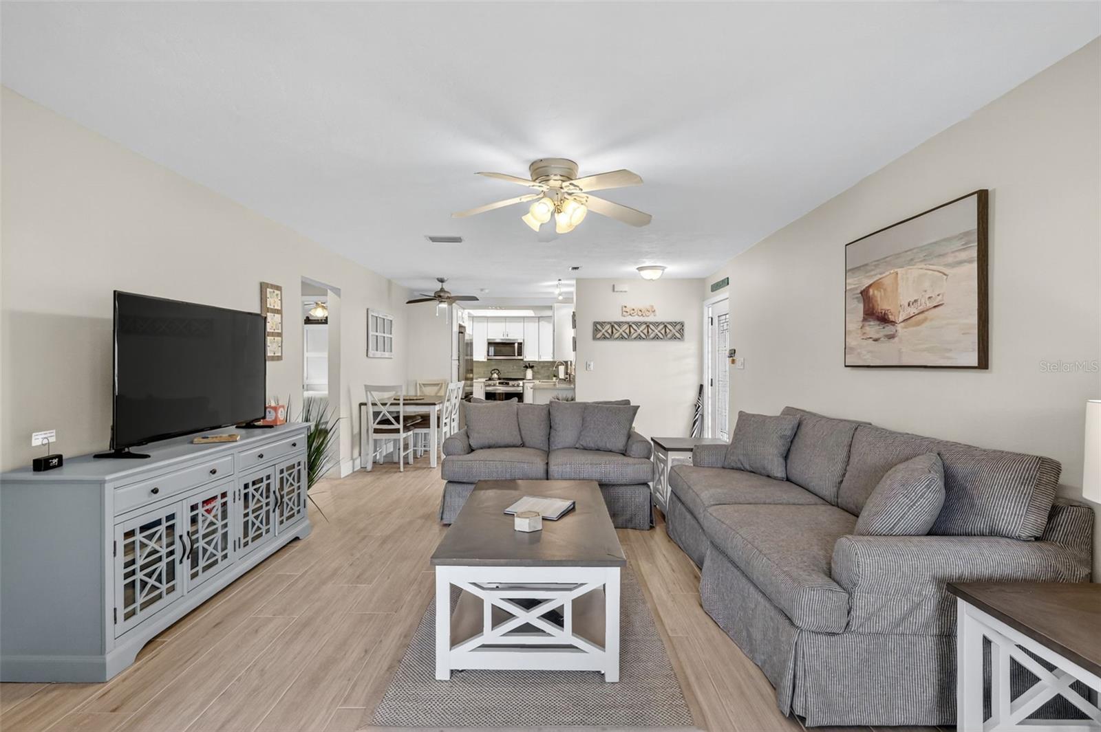 Image 13 of 39 For 161 Vista Hermosa Circle 26-a